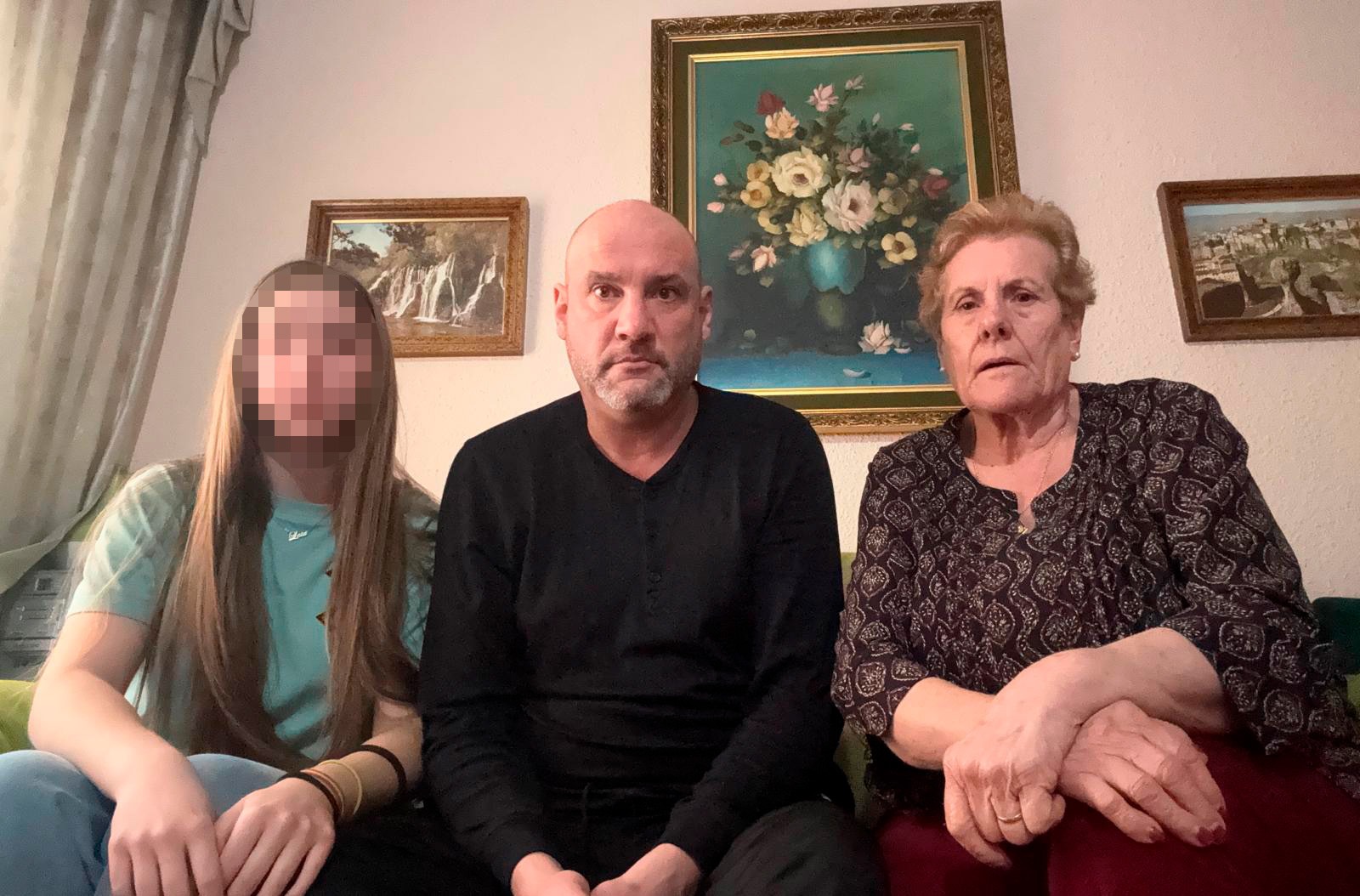 Arruinado por su inquiokupa: "A mis 50 años, vivo con mi madre y tengo que compartir habitación con mi hija de 14"