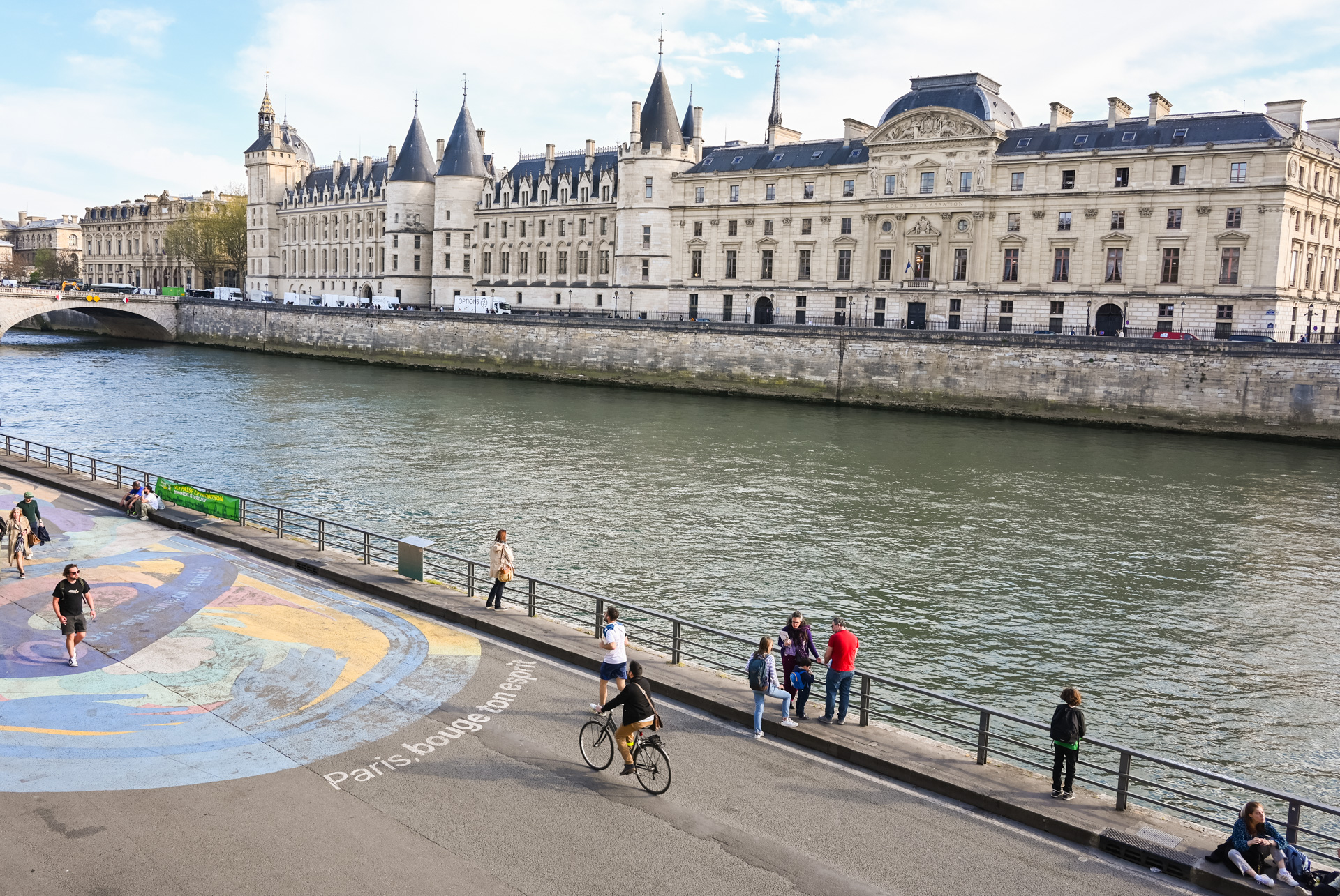 paris-2025-express-ld-2.jpg