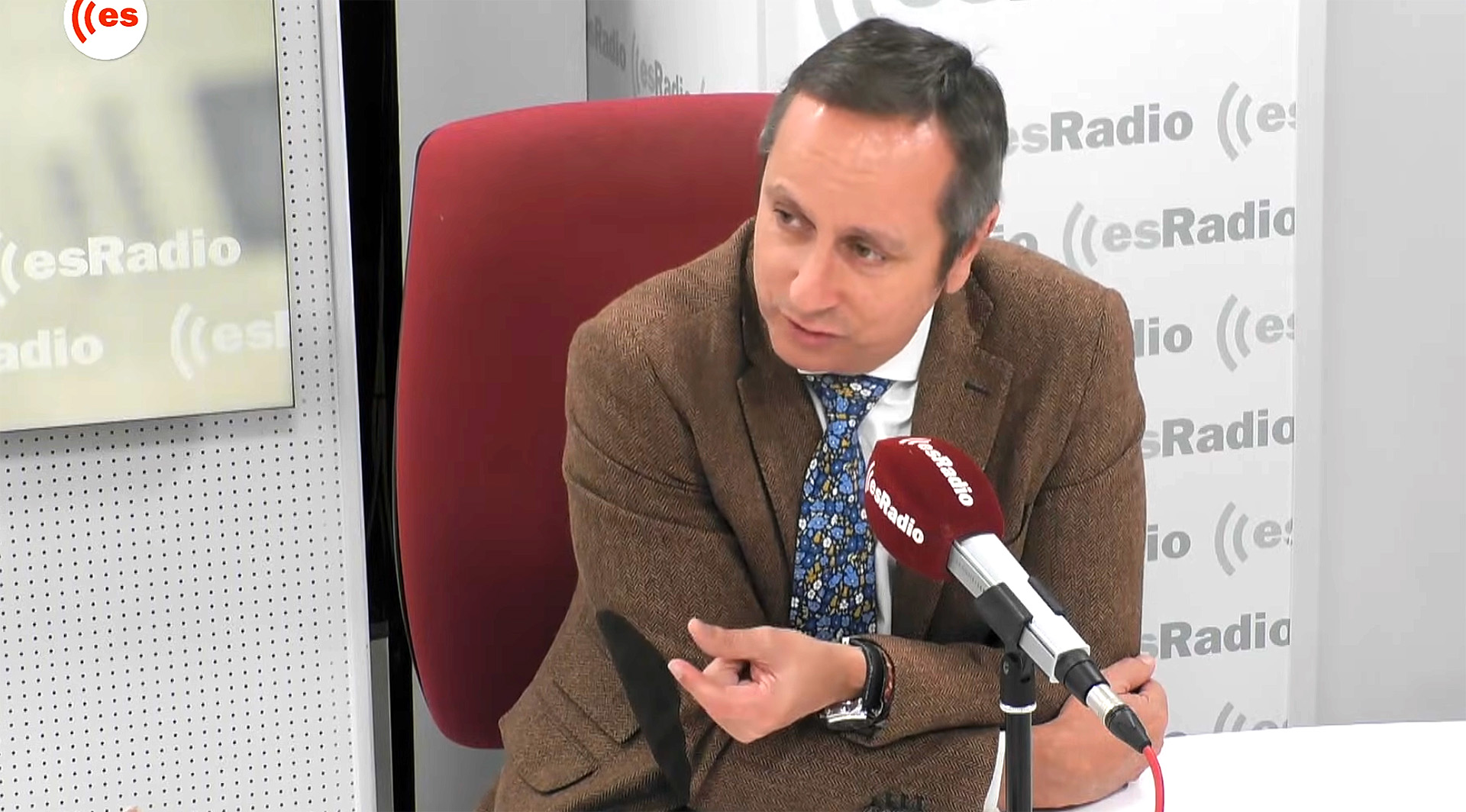 La entrevista más personal a Carlos Cuesta: del intento de secuestro de su padre al encuentro con Sánchez en la ópera