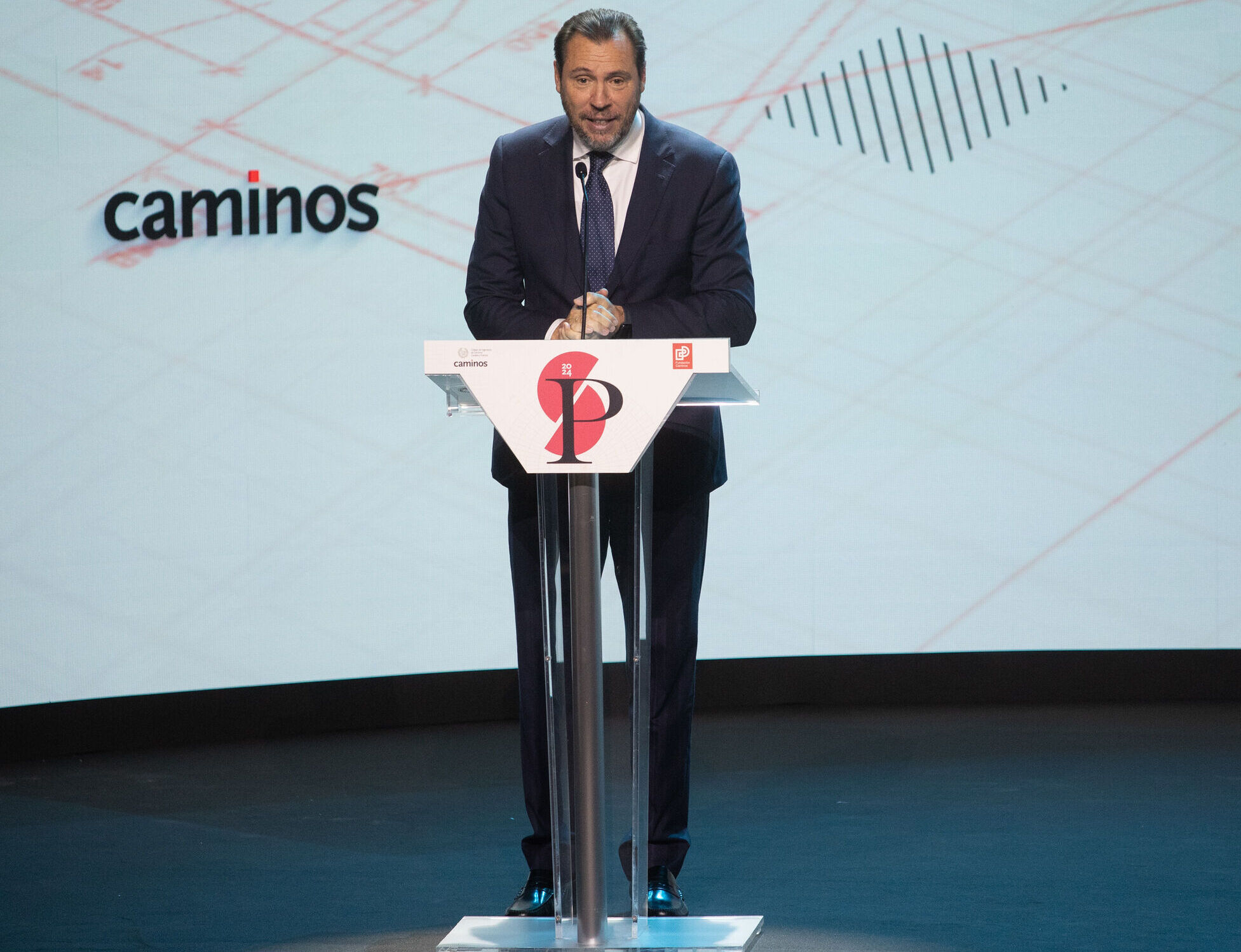 La lección Ouigo a Óscar Puente: abarata los billetes un 20%