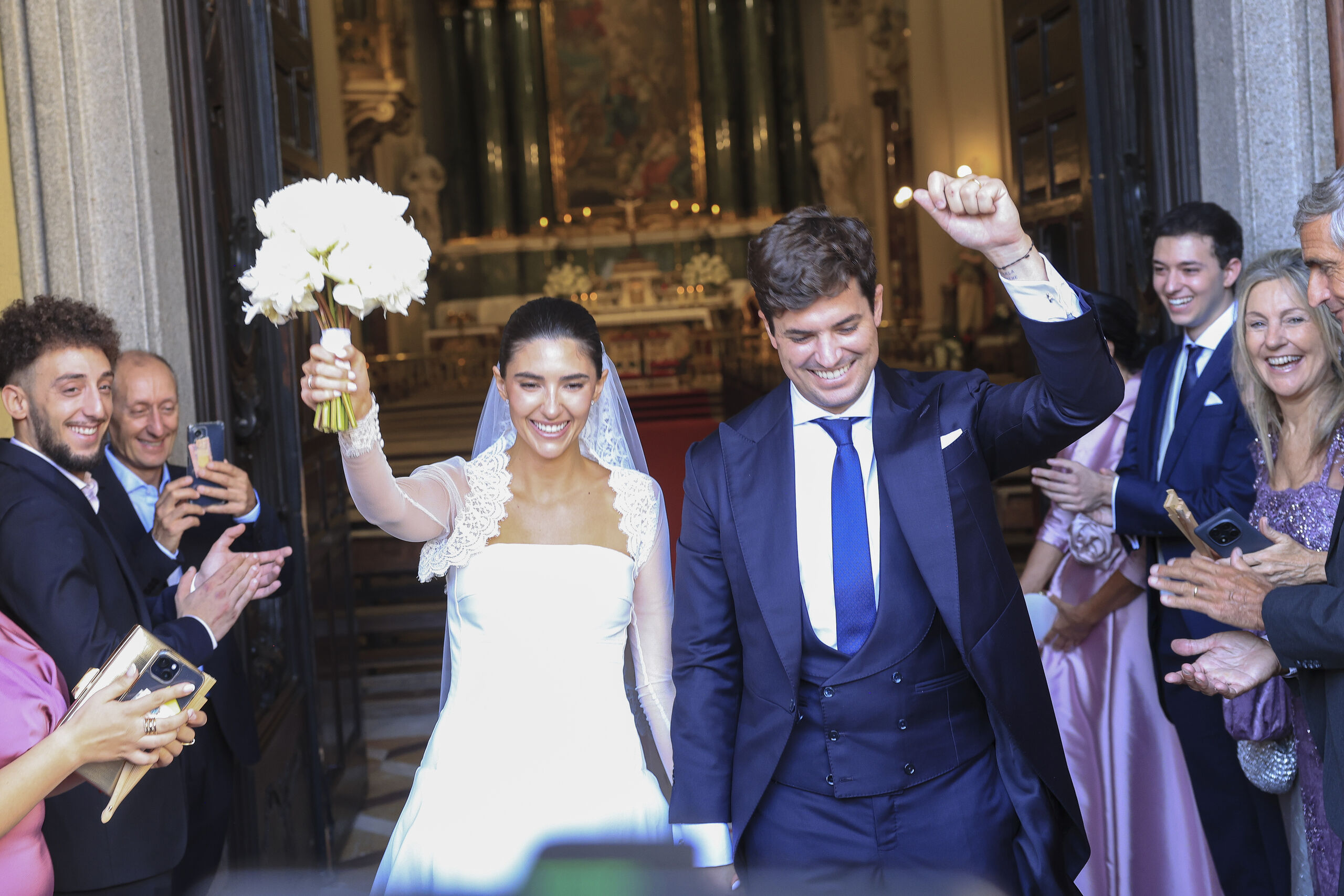 Álvaro González, el hijo de Míchel, y la influencer Carla Vico se casan:  las mejores imágenes del enlace - Chic