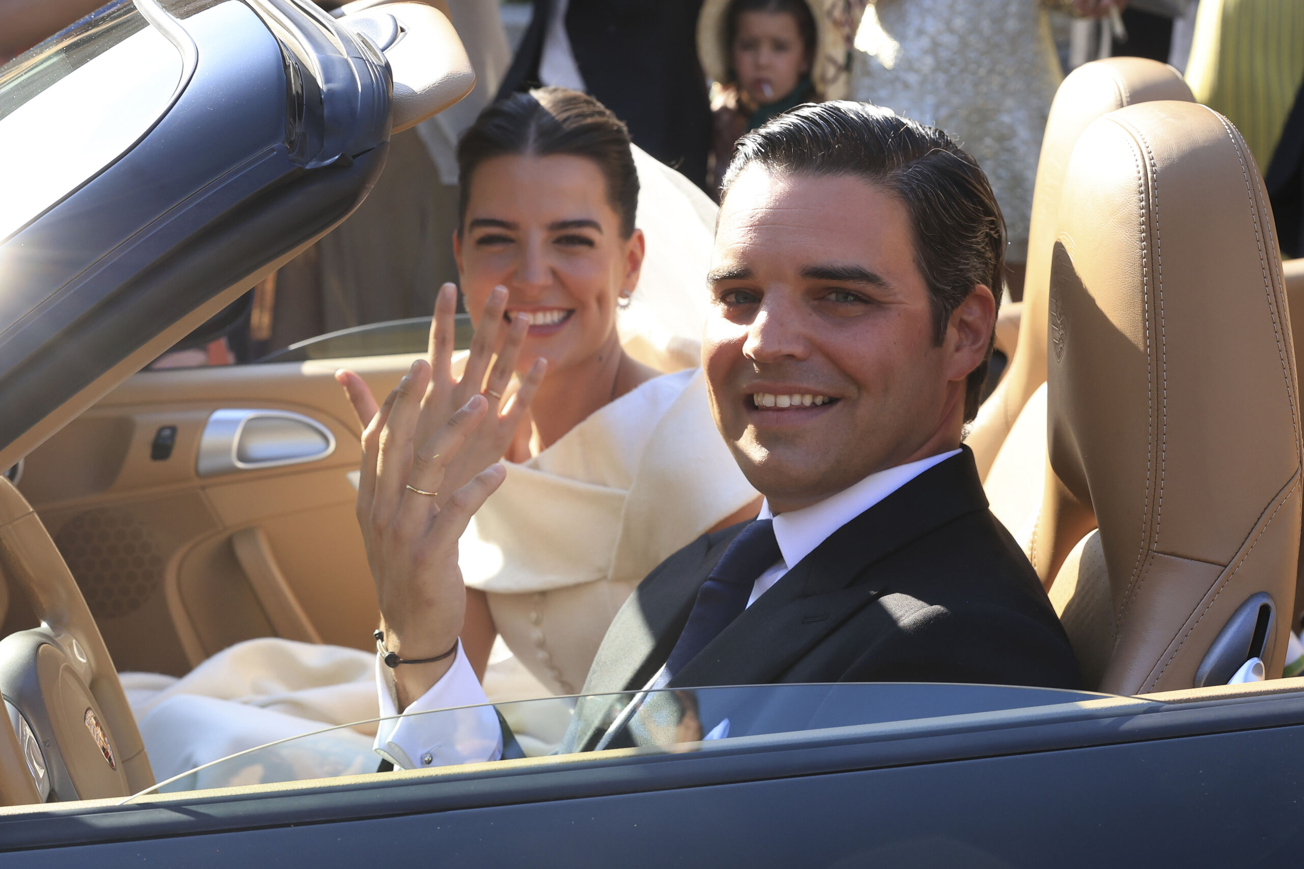Ana de Miguel, nieta del mítico hostelero Cándido de Segovia, brilla en su  boda con Álvaro Aguiar - Chic