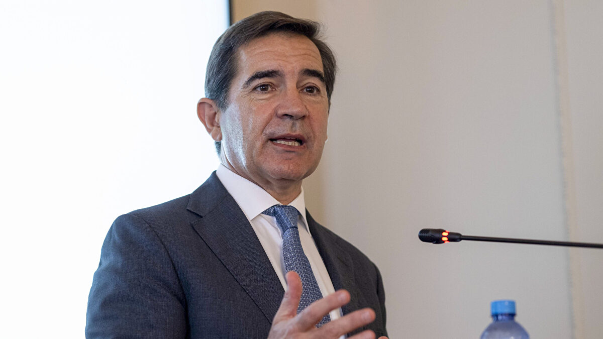 Luz verde de la CNMV a la nueva OPA de BBVA a Sabadell, que será íntegramente en acciones