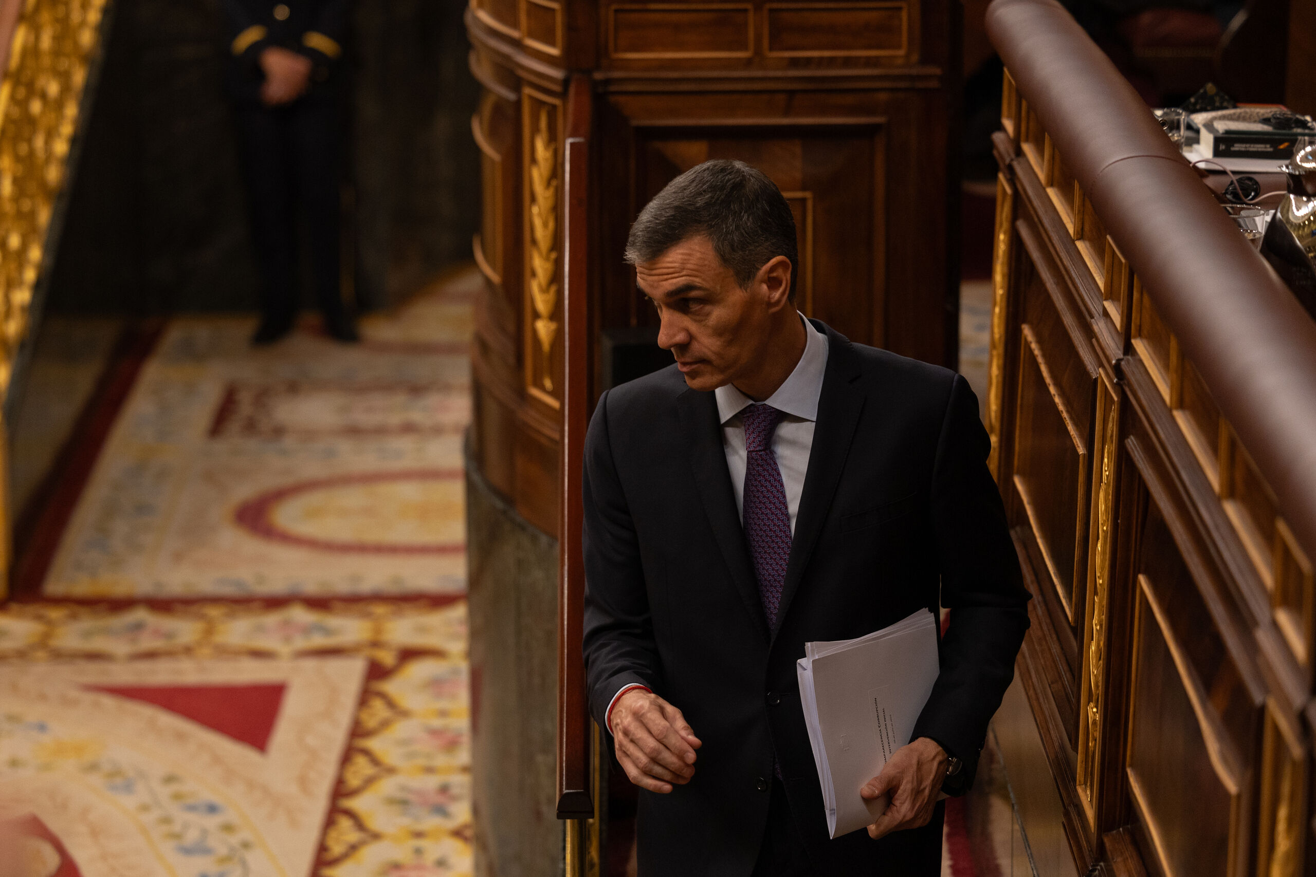 Sánchez se niega a desvelar cientos de nombres de su personal contratado a dedo