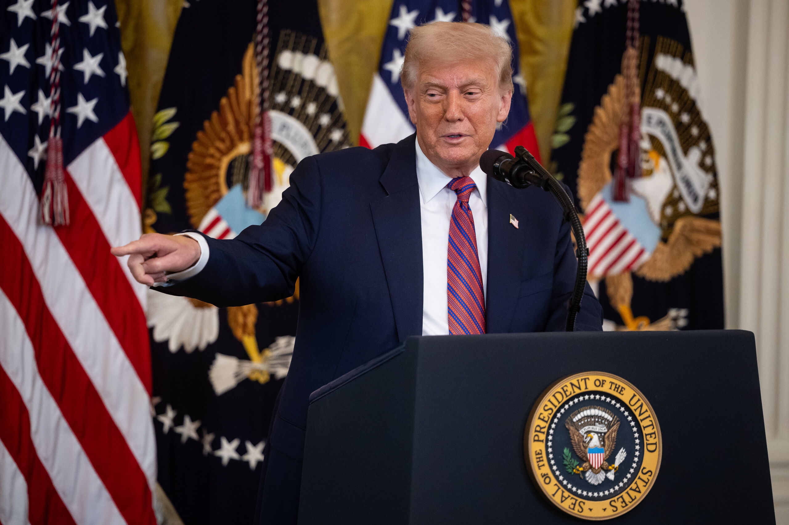 Seis calamitosos meses de Trump en la Casa Blanca
