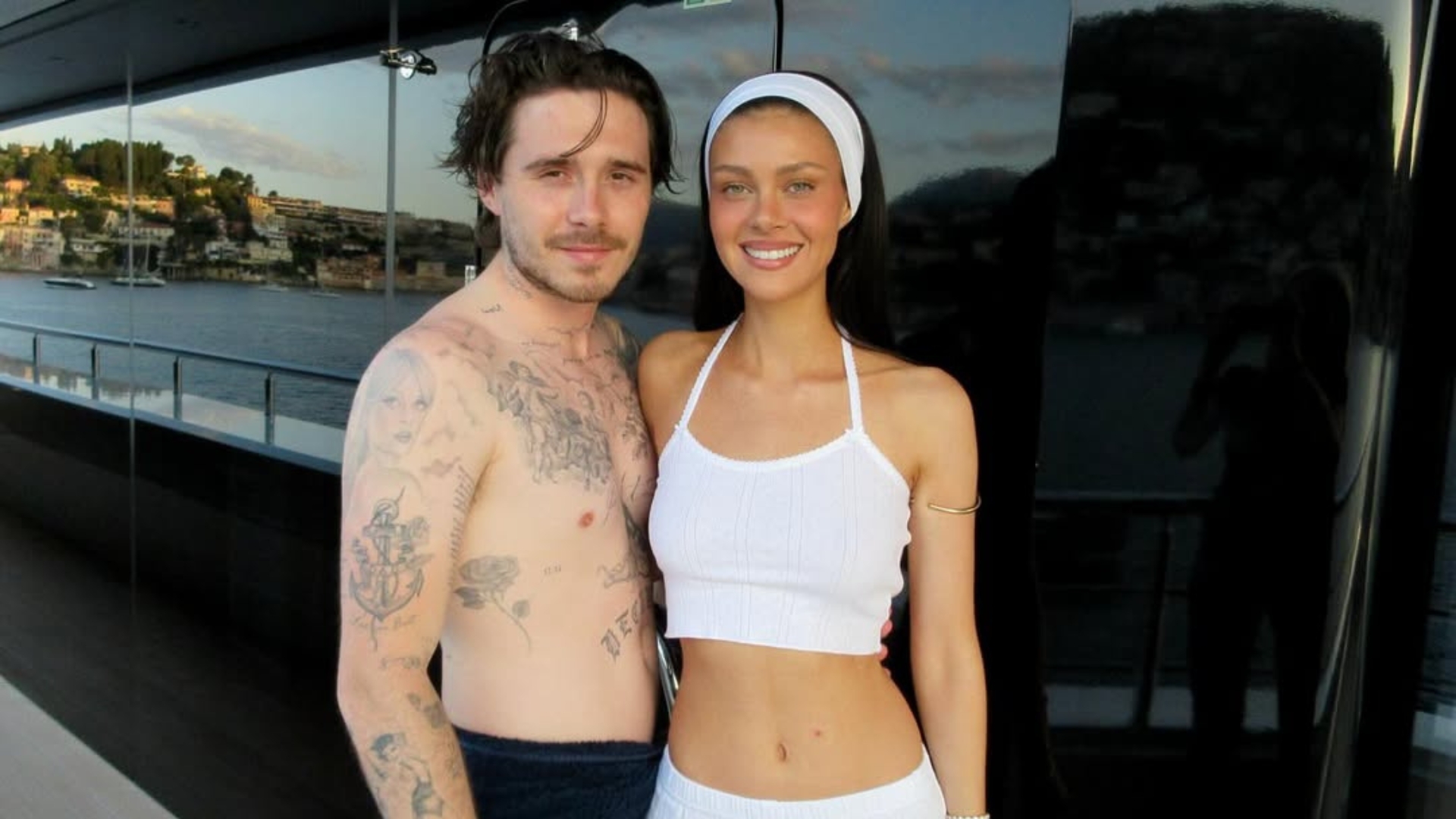 Nicola Peltz publica una fotografía desnuda en plena guerra con los Beckham