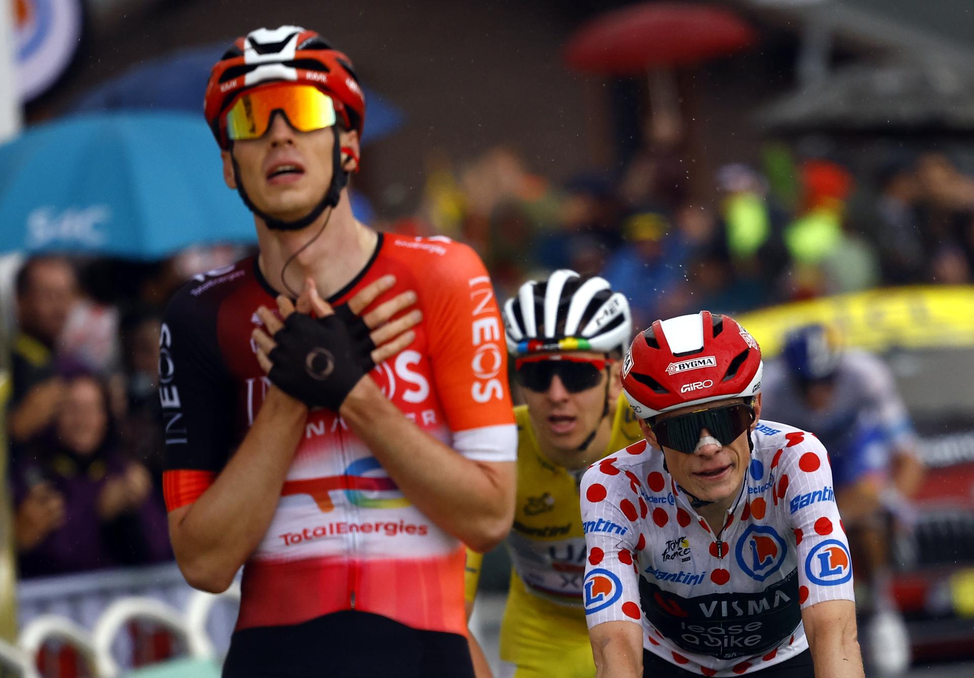 Arensman puede con Vingegaard y Pogacar en el último final en alto del Tour de Francia