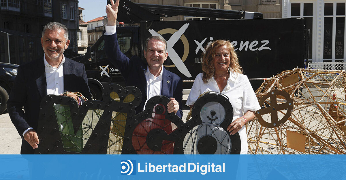 Vigo inicia su cuenta atrás para la Navidad con la instalación del alumbrado