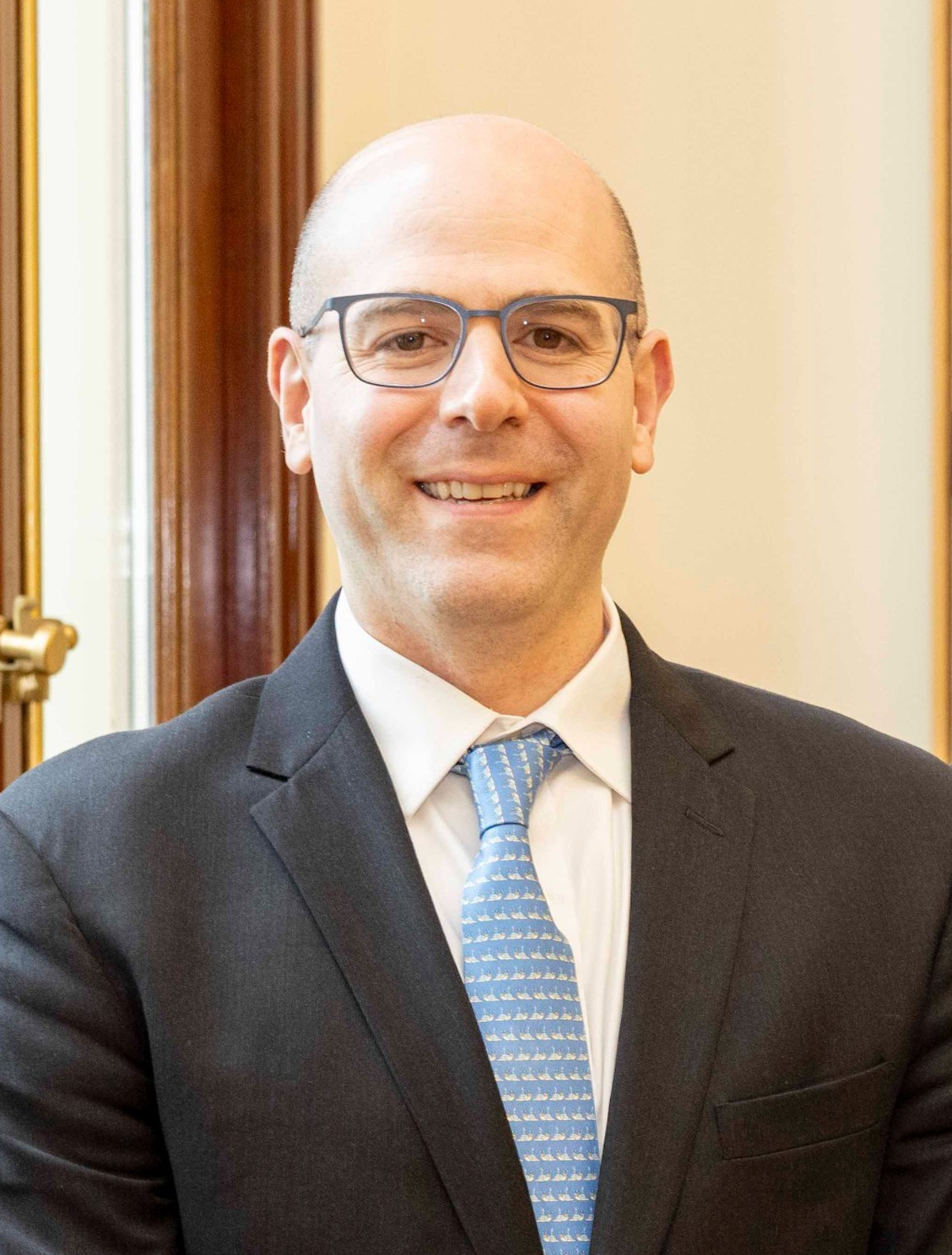 Trump nomina a su asesor Stephen Miran para presidir la Fed