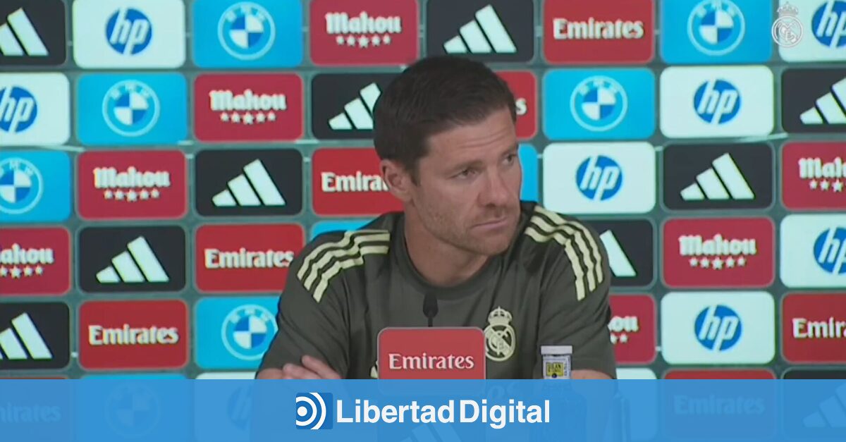 Xabi Alonso defiende a Vinícius replicando a un periodista: "¿Qué situación?"
