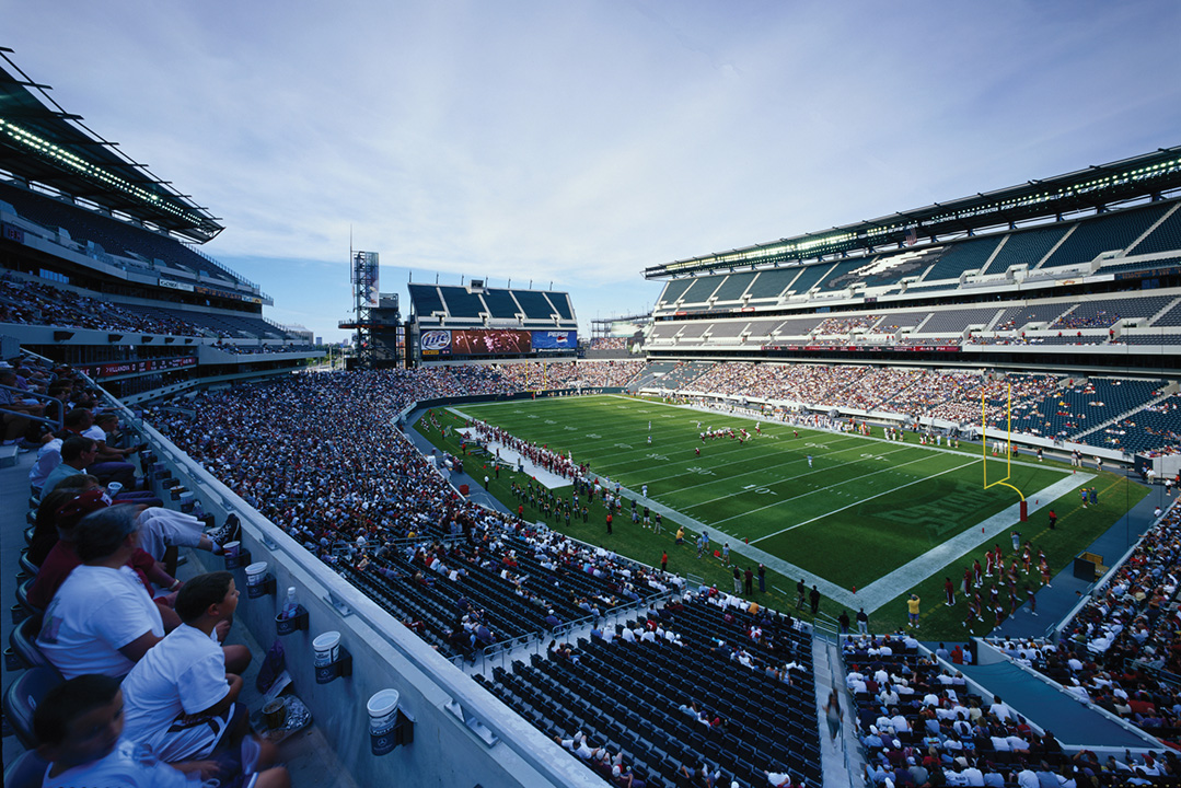 Turner (Grupo ACS) celebra el inicio de la NFL con un legado de construcción de estadios icónicos