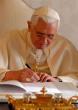 Benedicto XVI firma la encclica 'Spe Salvi'