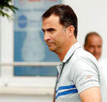 El Príncipe Felipe con el parche de titanio en el cuello. | EFE/Ballesteros