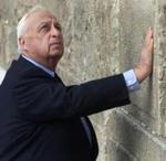 Ariel Sharon, en el Muro de las Lamentaciones.