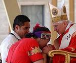 Benedicto XVI con los fieles