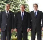 Chirac, Bush y Blair, durante la cumbre del G-8 en Evian (2003).