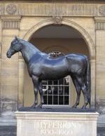 Escultura del famoso Hyperion en el Horseracing Museum de Newmarket.