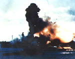 Explosión del USS Arizona durante el ataque a Pearl Harbor