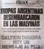 Detalle de la portada que sacó el diario CLARÍN el día de la invasión.