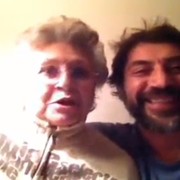 Imagen del peculiar vdeo de los Bardem