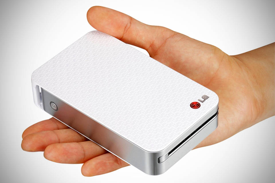 LG Pocket Photo, una nuova mini stampante per le foto fatte con lo  smartphone