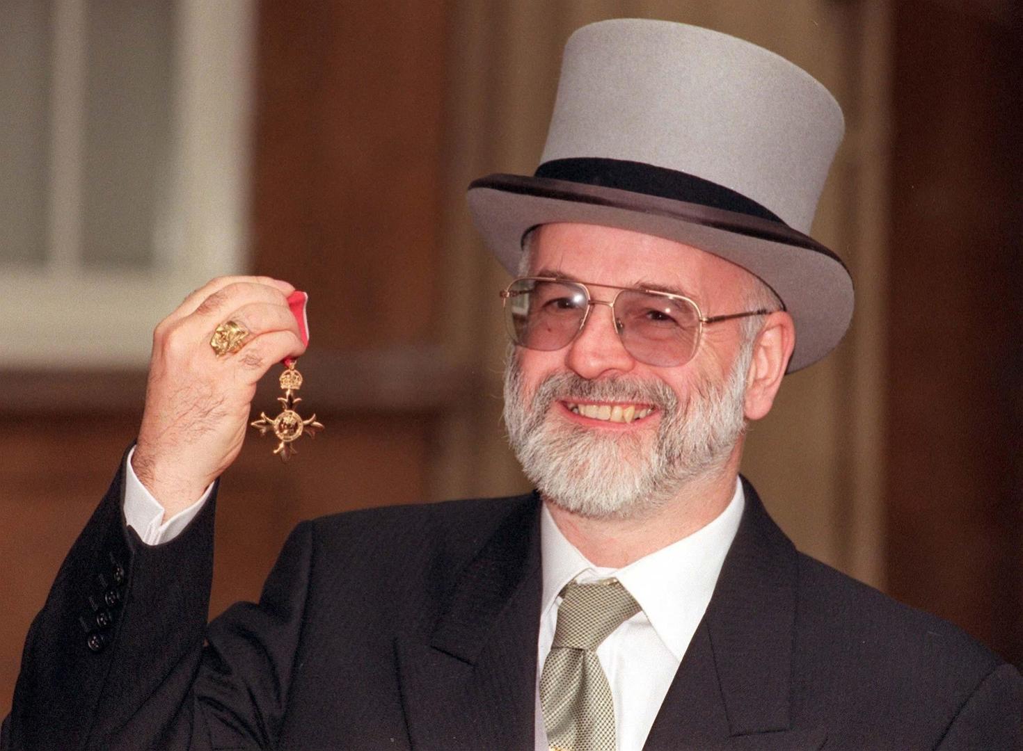 Muere Terry Pratchett, el creador de Mundodisco - Libertad Digital ...