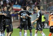 Los jugadores del Celta celebran el triunfo en Sevilla. | EFE