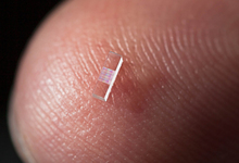 El minúsculo chip empleado para acelerar partículas. | Stanford