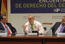 Alejandro Blanco (c), durante la primera sesi�n de los Encuentros LFP. | EFE