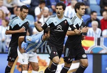 lex Lpez celebra uno de los tantos del Celta ante el Mlaga. | EFE