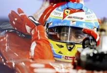 Fernando Alonso confa en poder remontar en Abu Dhabi. | EFE
