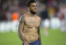 Dani Alves, tras el partido ante el Ajax. | EFE