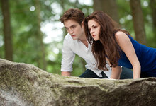 Robert Pattinson y Kristen Stewart en Amanecer