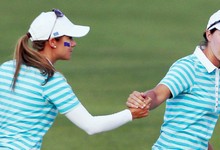 Carlota Ciganda junto a Azahara Mu�oz, en la jornada de hoy | Cordon Press