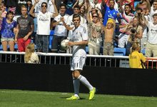 Bale, en su presenacin con el Real Madrid. | EFE