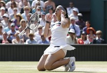 Bartoli celebra su victoria en Wimbledon. | EFE