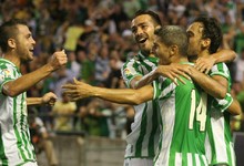 El Betis visita el campo del Olympique de Lyon. | Cordon Press