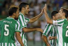 Matilla y Nacho, entre otros, celebran el segundo gol al Jablonec. | EFE