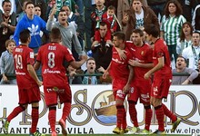 Javi Mrquez celebra el tanto de la victoria. | EFE