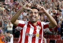 Charles celebra un gol con el Almera. | Archivo