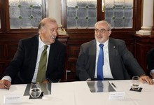 Vicente del Bosque, durante la reuni�n de patrones del Foro Nueva Murcia. | EFE