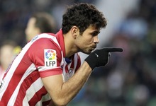 Diego Costa celebra su gol ante el Elche. | Cordon Press