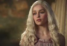 Emilia Clarke en Juego de Tronos