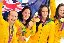 El equipo femenino, en la nica medalla de oro conquista. | EFE