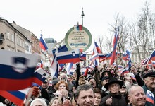 Manifestantes en Liubliana, Eslovenia | Corbis