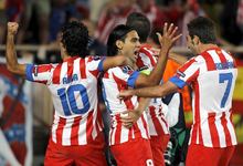 Falcao celebra uno de sus tres goles ante el Athletic. | EFE