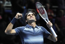 Roger Federer celebra su victoria ante Del Potro. | EFE