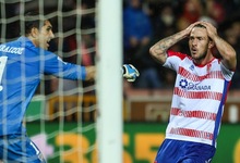 Floro Flores, durante un partido ante el Athletic de Bilbao. | Cordon Press