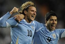 Forln y Luis Surez forman, junto a Cavani, la delantera charra.