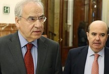 Alfonso Guerra y Gaspar Zarras en el Congreso de los Diputados | EFE